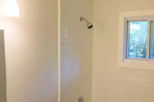 753 Commodore Dr NW, Atlanta, GA 30318 - Photo 16