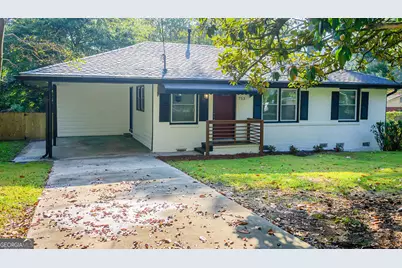 753 Commodore Drive NW, Atlanta, GA 30318 - Photo 2