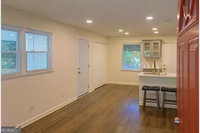 753 Commodore Drive NW, Atlanta, GA 30318 - Photo 6