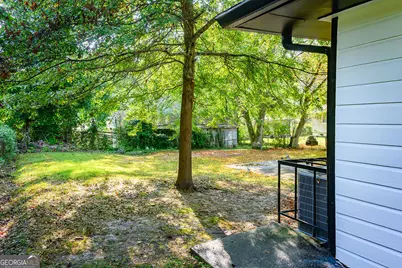 753 Commodore Drive NW, Atlanta, GA 30318 - Photo 22