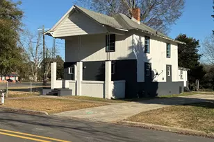 803 Pine St, Fort Valley, GA 31030 - Photo 1