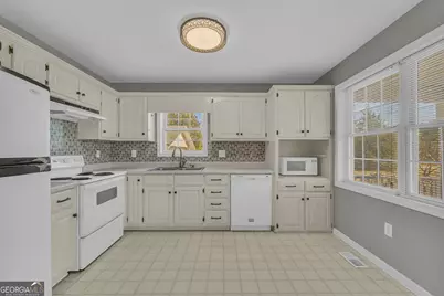 8576 Highway 72 W, Hull, GA 30646 - Photo 10