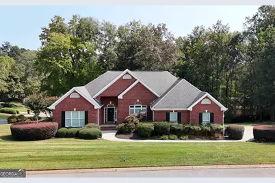 201 E Tennant Circle, Chickamauga, GA 30707 - Photo 2