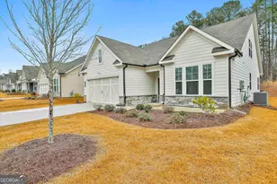 47 Airmont Dr, Sharpsburg, GA 30277 - Photo 2