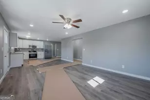 600 1st St, Lafayette, GA 30728 - Photo 6