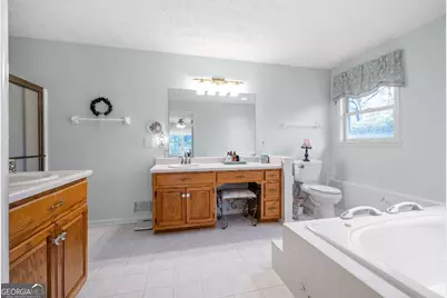 605 Chenocetah Drive, Cornelia, GA 30531 - Photo 14