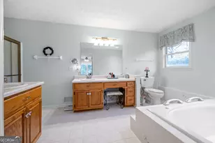 605 Chenocetah Dr, Cornelia, GA 30531 - Photo 14