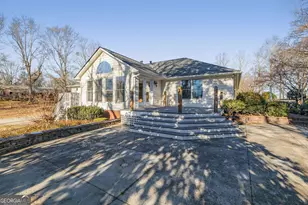 605 Chenocetah Dr, Cornelia, GA 30531 - Photo 36