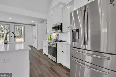 215 Greyfairs Avenue, Senoia, GA 30276 - Photo 18