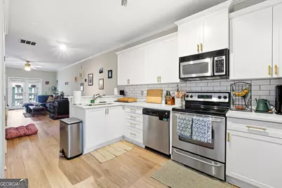 1149 Liberty Parkway NW, Atlanta, GA 30318 - Photo 4