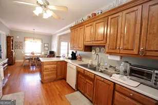 2015 Tucker Rd, Perry, GA 31069 - Photo 4