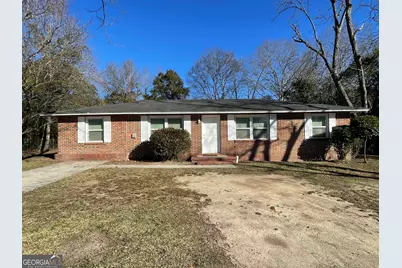 2403 N Groveland Circle, Macon, GA 31206 - Photo 1