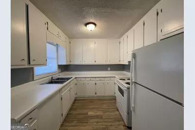 2403 N Groveland Circle, Macon, GA 31206 - Photo 4