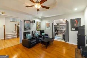 130 Peachtree Ln, Athens, GA 30607 - Photo 2