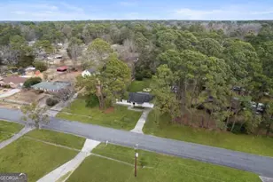 1318 Whitfield Park Dr, Savannah, GA 31406 - Photo 30