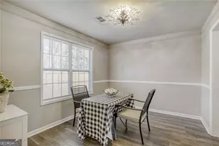 1049 Autumn Crest Dr, Stone Mountain, GA 30083 - Photo 10