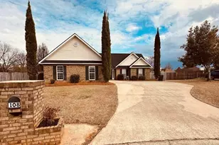 108 Holbeck Ct, Warner Robins, GA 31088 - Photo 2