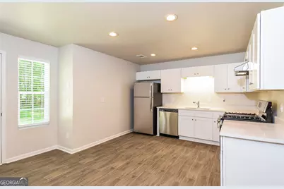 10311 Commons Crossing, Jonesboro, GA 30238 - Photo 6