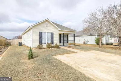 316 Haverhill Circle, Warner Robins, GA 31088 - Photo 2