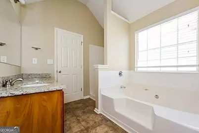 2424 Wood Bend Lane, Riverdale, GA 30296 - Photo 10