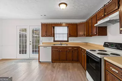 1684 Hunting Creek Drive SE, Conyers, GA 30013 - Photo 10