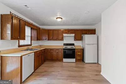 1684 Hunting Creek Drive SE, Conyers, GA 30013 - Photo 12