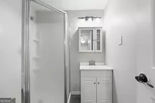 201 Cherokee Dr, Jackson, GA 30233 - Photo 18