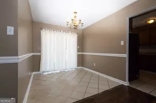 110 Stonefield Ct, Warner Robins, GA 31093 - Photo 4