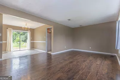 110 Stonefield Court, Warner Robins, GA 31093 - Photo 2