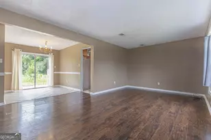 110 Stonefield Ct, Warner Robins, GA 31093 - Photo 2