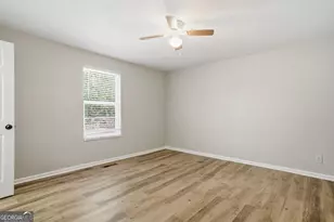 212 Chandler St, Calhoun, GA 30701 - Photo 12