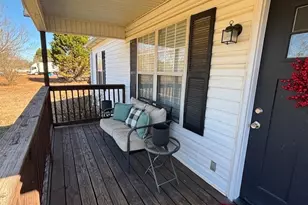 13 Chappell Hill Rd, Williamson, GA 30292 - Photo 1