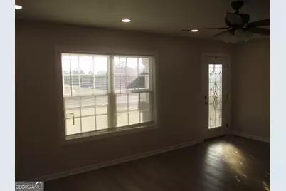 390 Bay Street, Baxley, GA 31513 - Photo 10