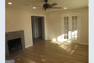 390 Bay Street, Baxley, GA 31513 - Photo 8