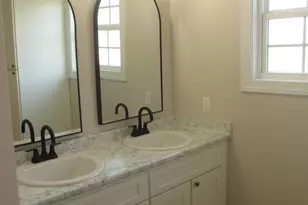 390 Bay St, Baxley, GA 31513 - Photo 24