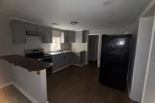 1206 E Roosevelt Ave, Albany, GA 31705 - Photo 2