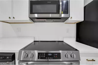 2396 Lawrenceville Highway #V, Decatur, GA 30033 - Photo 14