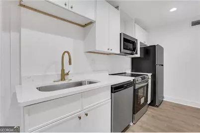 2396 Lawrenceville Highway #V, Decatur, GA 30033 - Photo 12