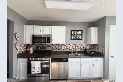 10769 James Drive, Jonesboro, GA 30238 - Photo 16