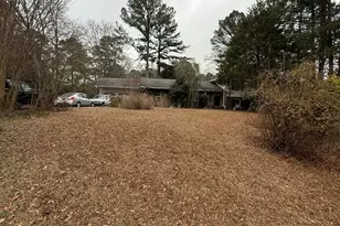 1614 Woodcrest Dr, Conyers, GA 30012 - Photo 2