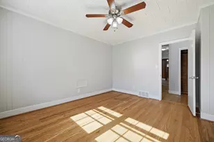 88 W New St, Winder, GA 30680 - Photo 28