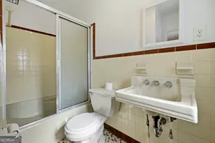 88 W New St, Winder, GA 30680 - Photo 32