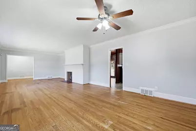 88 W New Street, Winder, GA 30680 - Photo 8