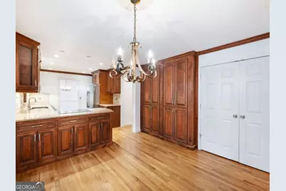 955 Landmark Drive, Atlanta, GA 30342 - Photo 18