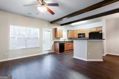 1255 Chinon Point, Lithonia, GA 30058 - Photo 4