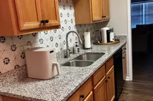 4217 Legacy Square, Atlanta, GA 30349 - Photo 6