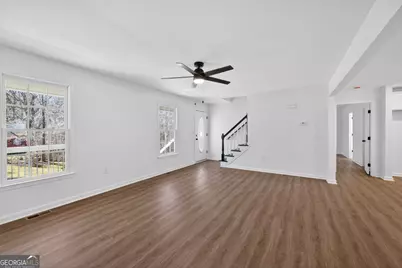 546 Creek View Drive, Hoschton, GA 30548 - Photo 6