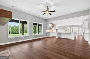 296 Grove Pk, Senoia, GA 30276 - Photo 8
