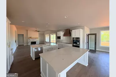 296 Grove Park, Senoia, GA 30276 - Photo 2