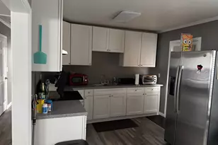 10 Grove St, Hazlehurst, GA 31539 - Photo 4